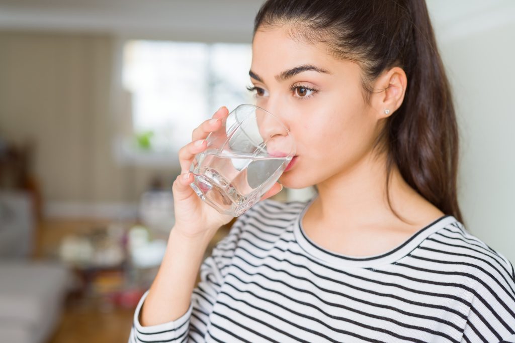ดื่มน้ำ เทคนิคดื่มน้ำ ดื่มน้ำให้ได้วันละ 8 แก้ว