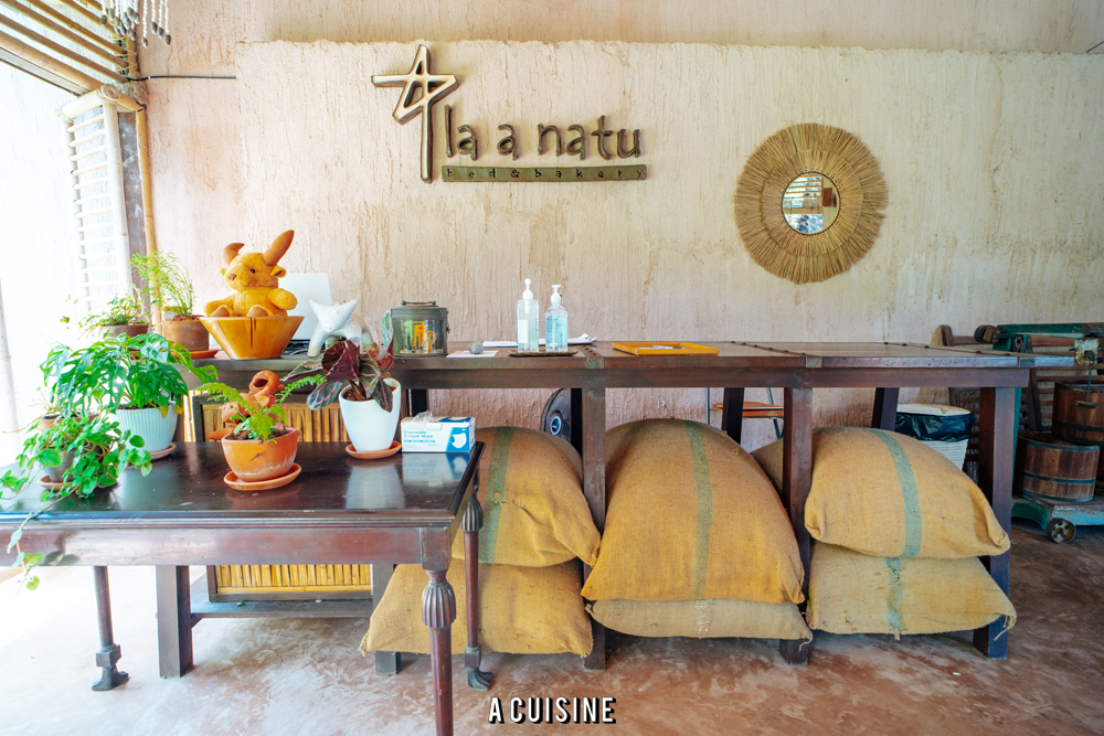 La A Natu bed & bakery
